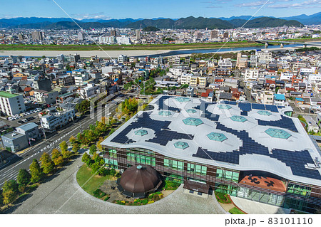 岐阜市役所、展望スペースからの眺望〈岐阜県岐阜市〉 83101110