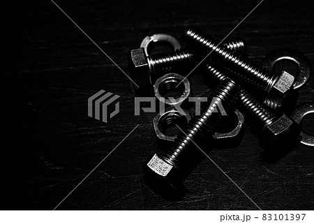 ボルトとナット 83101397