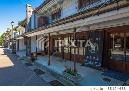 富山県　高岡市　山町筋の町並み 83104438