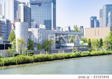 大阪　こども本の森　中之島 83105840