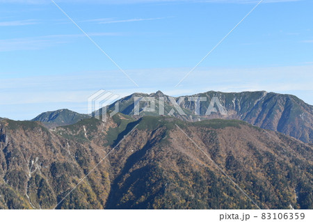 木曽駒ヶ岳と宝剣岳 木曽駒ヶ岳と宝剣岳 83106359