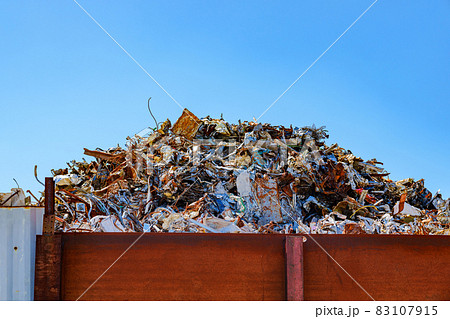 産業廃棄物　スクラップ　都市鉱山　【 資源 リサイクル の イメージ 】 83107915