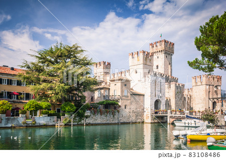Panoramic view on Scaligero castle in Sirmione near lake Garda 83108486