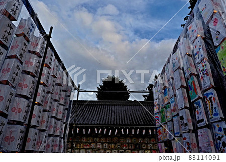 松尾大社の万灯祭の風景 83114091