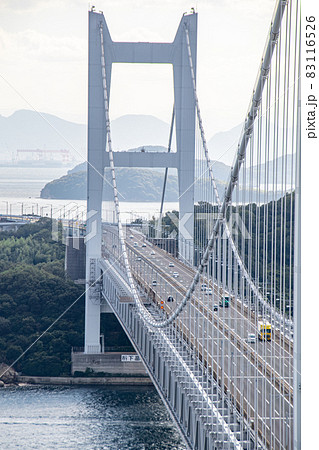 瀬戸大橋と行き交う車 岡山県倉敷市の写真素材