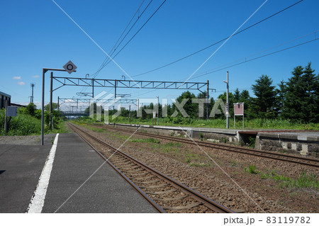 駅の風景 83119782