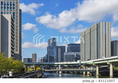 大江橋から見た中之島の都市風景　朝景 83121007