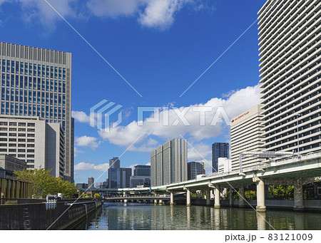 大江橋から見た中之島の都市風景 朝景 大江橋から見た中之島の都市風景 朝景 83121009