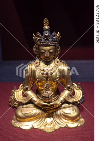 Golden statue of a seated Buddha in National Museum of China in Beijing 83122706