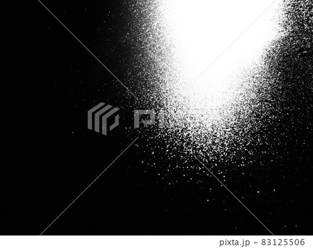 White bokeh and beam on a black background. Blurred glow from above on a dark surface. Night or space theme. Bokeh for the holiday. Abstract background. Glare, ray and light shine from above White bokeh and beam on a black background. Blurred glow from above on a dark surface. Night or space theme. Bokeh for the holiday. Abstract background. Glare, ray and light shine from above 83125506