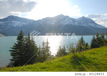 春のカナディアン・ロッキー バンフ国立公園 ボウ湖(カナダ) 春のカナディアン・ロッキー バンフ国立公園 ボウ湖(カナダ) 83126653