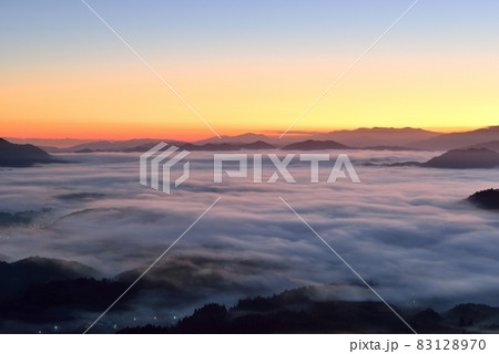蒜山高原の雲海 蒜山高原の雲海 83128970