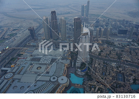 ドバイの街並み ドバイの街並み 83130716