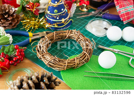 クリスマス飾りの製作 クリスマスオーナメントを手作り 趣味 クリスマス飾りの製作 クリスマスオーナメントを手作り 趣味 83132596