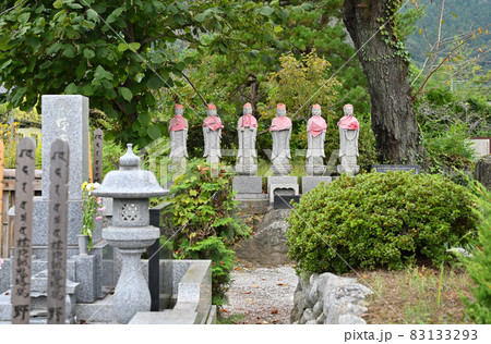 長瀞七草寺：真言宗智山派真性寺　六地蔵尊 83133293