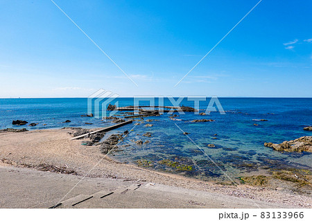 海府ふれあい広場　日本海夕日ラインこと国道345号沿いの日本海（新潟県村上市） 83133966