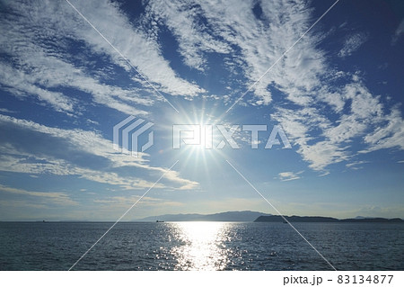 初秋の夕空と高層雲 初秋の夕空と高層雲 83134877