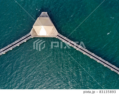 北九州市若松区の北海岸にある脇田海釣り桟橋 北九州市若松区の北海岸にある脇田海釣り桟橋 83135893