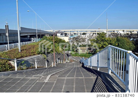 幸魂大橋手前の階段 美女木JCT方面 幸魂大橋手前の階段 美女木JCT方面 83138740