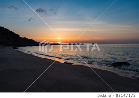野崎島　長崎　海　朝焼け 83147175