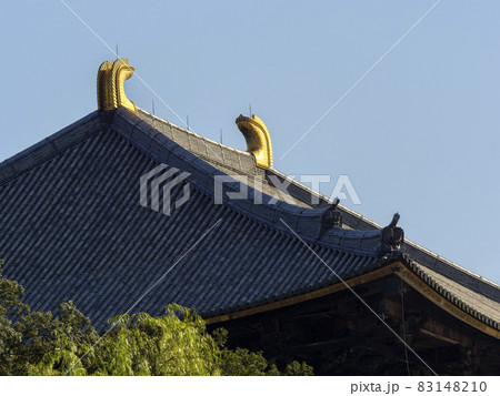 東大寺大仏殿の屋根 83148210