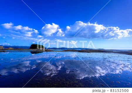 天神崎の水鏡と雲 天神崎の水鏡と雲 83152500