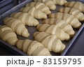 ワッフルクロワッサン 83159795