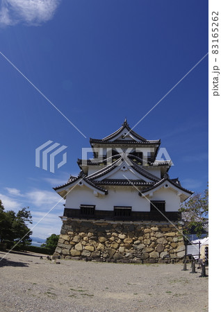 快晴の彦根城 83165262