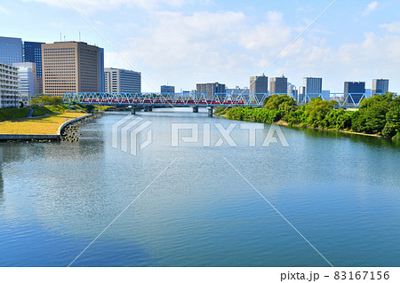 六郷橋/多摩川より上流方向/川崎駅周辺を望む(神奈川県川崎市)【2021.10】 六郷橋/多摩川より上流方向/川崎駅周辺を望む(神奈川県川崎市)【2021.10】 83167156
