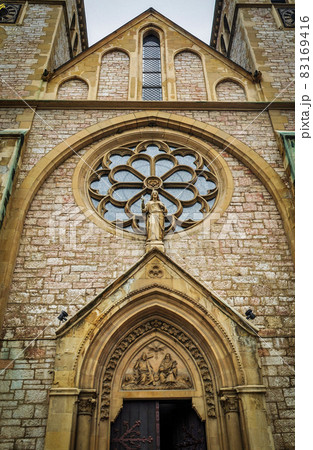 サラエボ旧市街のカトリック大聖堂（ボスニア・ヘルツェゴビナ） 83169416