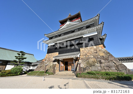 快晴の清須城　天守閣と周辺施設 83172163