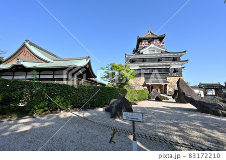 快晴の清須城　天守閣と周辺施設 83172210