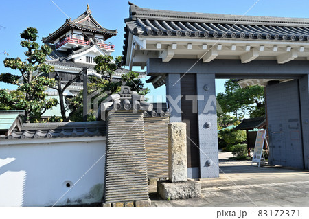 快晴の清須城 天守閣とその周辺施設 快晴の清須城 天守閣とその周辺施設 83172371