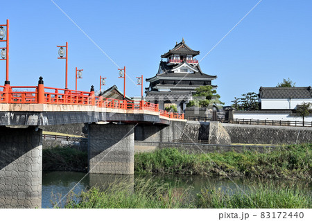 快晴の清須城 天守閣とその周辺施設 快晴の清須城 天守閣とその周辺施設 83172440