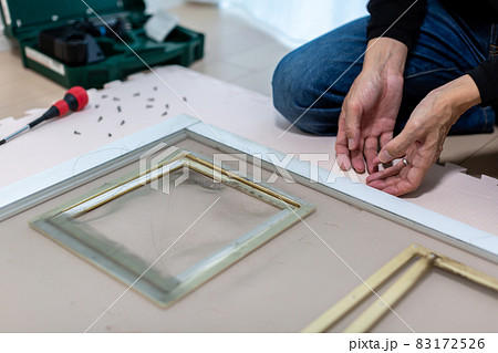 網戸の張替え　犬の出入口　DIY 83172526