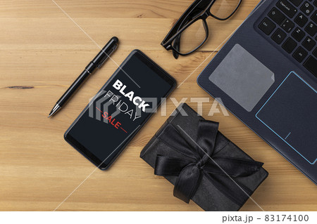 Black Friday shopping in mobile phone screen Black Friday shopping in mobile phone screen 83174100