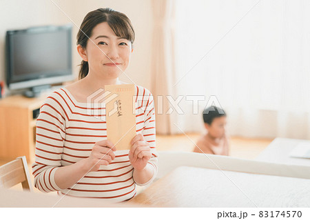 Mom Mom 83174570