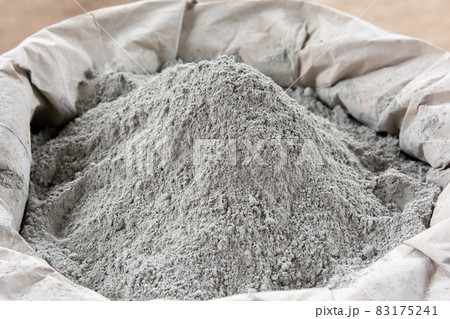 Cement powder in bag package 83175241