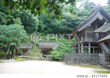 神魂(かもす)神社の本殿（島根県松江市大庭町） 83175669