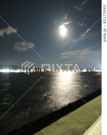 月 海 月 海 83175983
