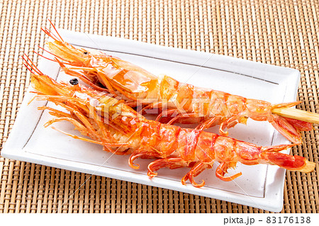海老の塩焼き(串焼き)。 海老の塩焼き(串焼き)。 83176138