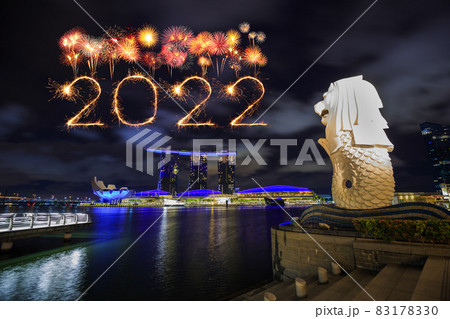 2022 Happy new year firework Sparkle over Singapore city 2022 Happy new year firework Sparkle over Singapore city 83178330