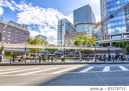 川崎の駅前の風景 西口 川崎の駅前の風景 西口 83179712
