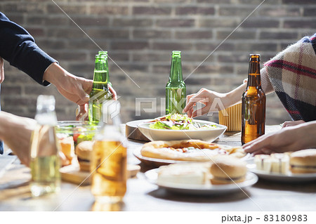 ホームパーティー　料理 83180983