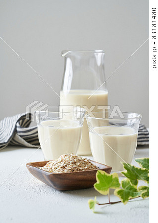 オーツミルク 83181480