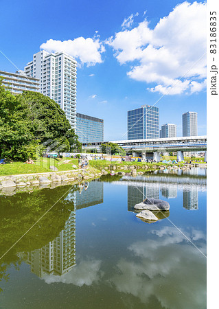 東京都】世田谷区立兵庫島公園から見る二子玉川の街並みの写真素材 [83186835] - PIXTA