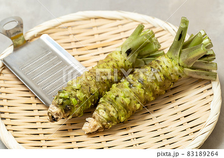 わさびのイメージ写真　盆ざる 83189264