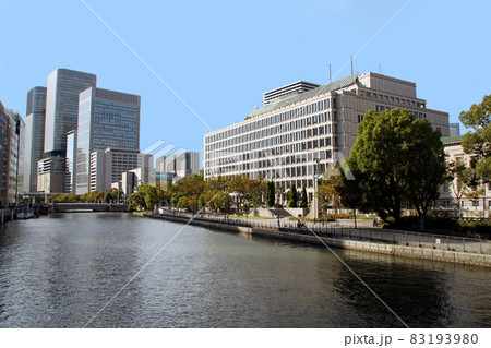 青空と大阪市役所 青空と大阪市役所 83193980