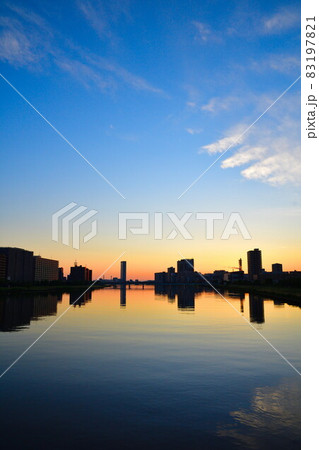 信濃川朝景(新潟県) 信濃川朝景(新潟県) 83197821