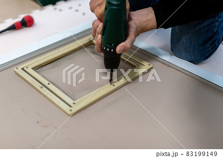 網戸の張替え　犬の出入口　DIY 83199149